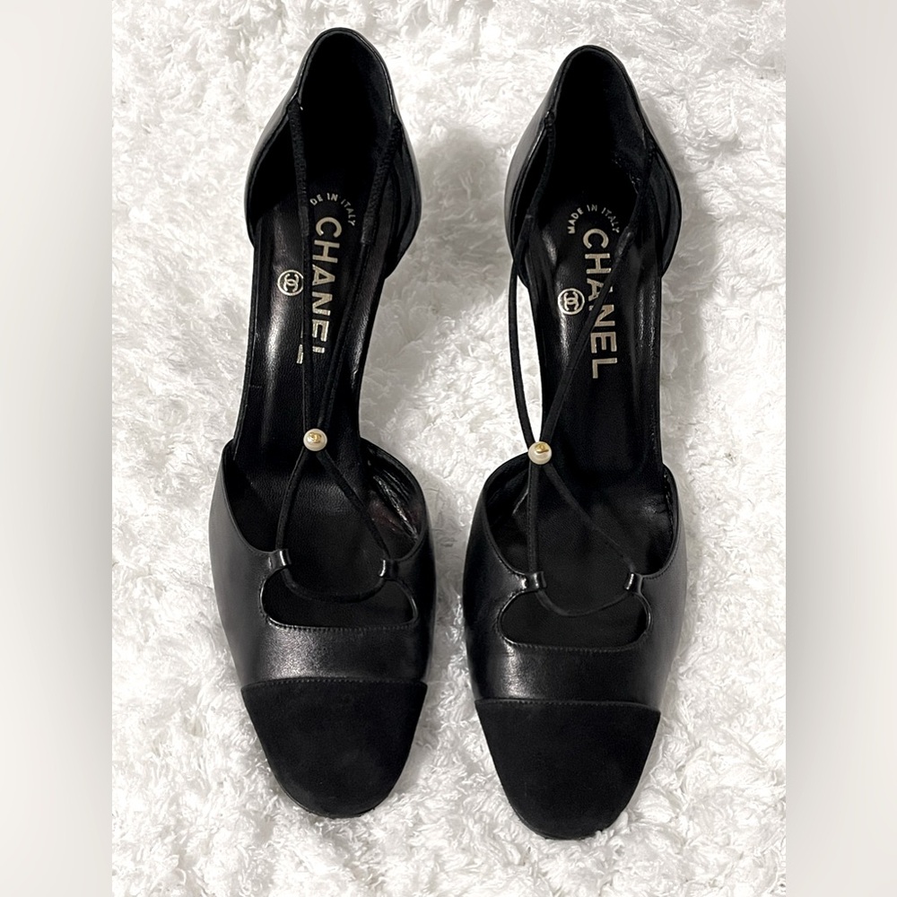 CHANEL Vintage Black Leather Pumps Heels Shoes Size 38